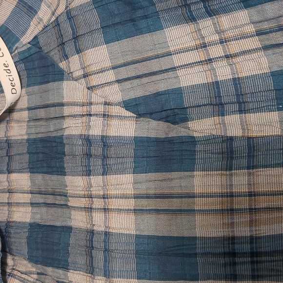 Adorable button up v-neck blouse - Picture 15 of 15